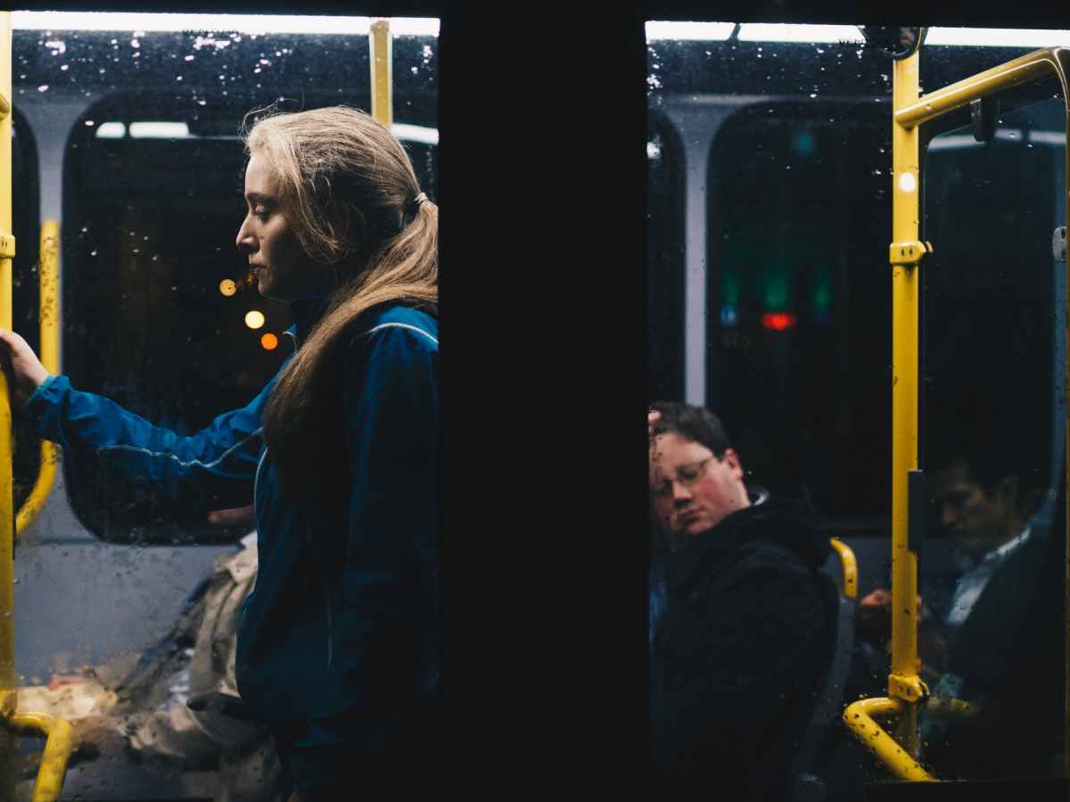 Ore 8:30 – Sull’autobus, nel quartiere&nbsp;borghese