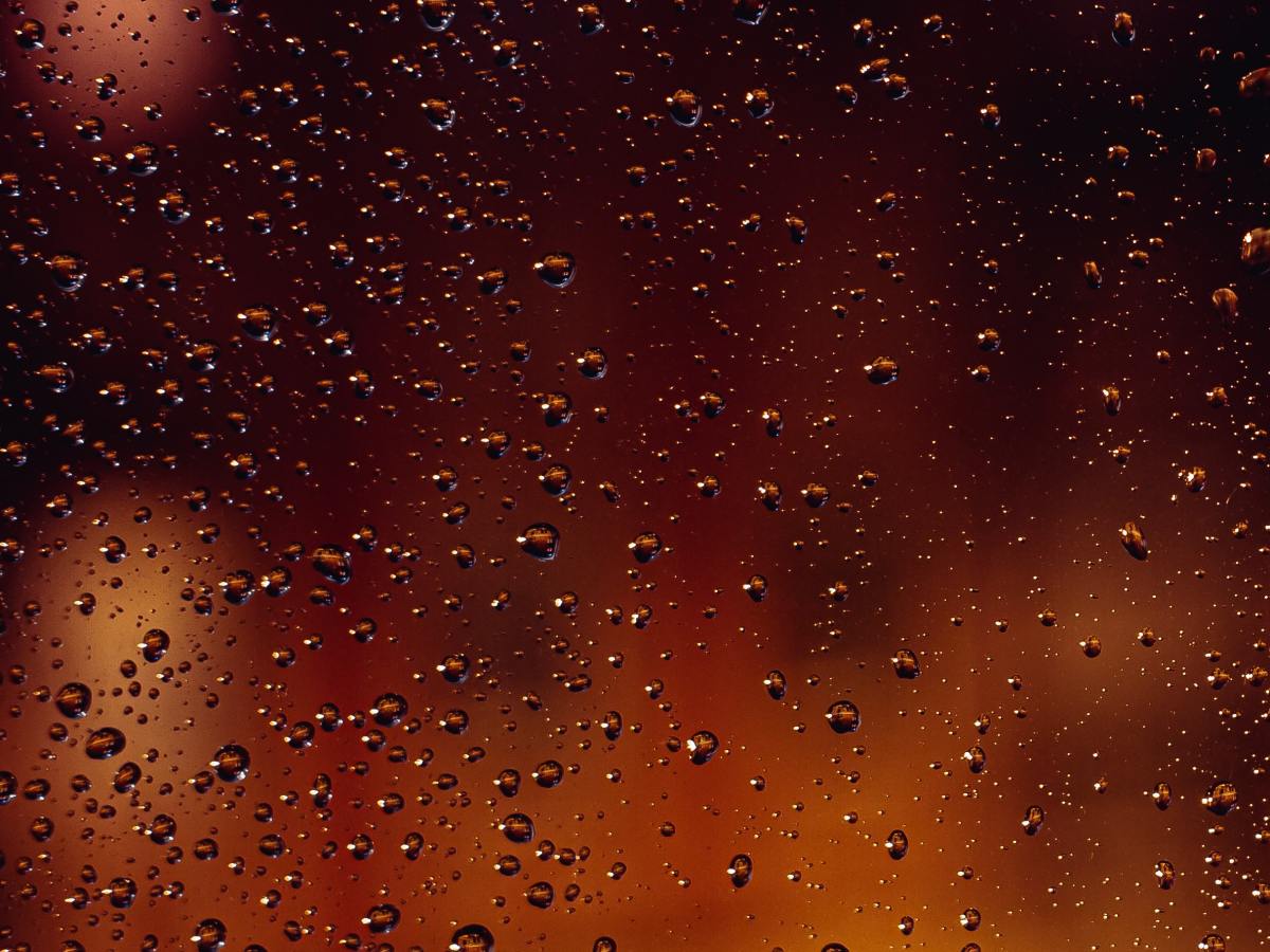 Fuori piove e il cielo è&nbsp;scuro